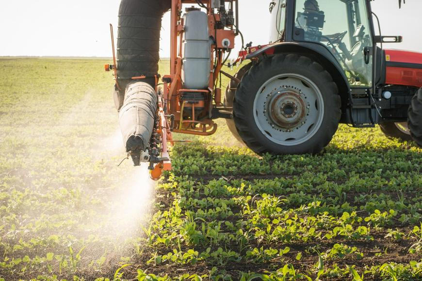 Pesticidy vědci poprvé spojili s rakovinou. Pro Česko mají ale nečekanou zprávu