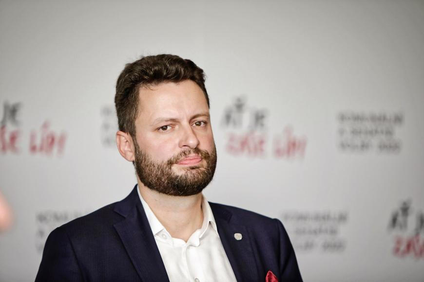 „Kdo kontroluje, nesmí podvádět.“ Šéf pražského ANO Prokop nepřiznal vlastnictví tří bytů