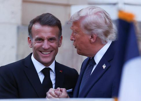 Dinner commemorating the 250th anniversary of the United States’ independence at the Palace of Versailles, near Paris