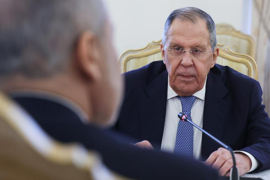 „Slova jako reakce nestačí.“ Lavrov kvůli úderu na Moskvu hrozí Ukrajině rozsáhlými útoky