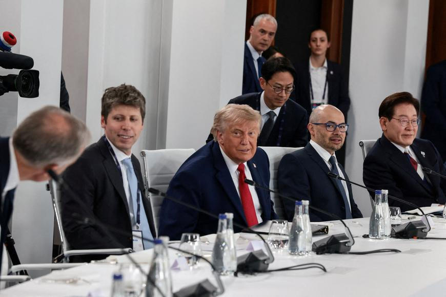 Trump se chce po Íránu zaměřit na KLDR, řekl jihokorejský prezident