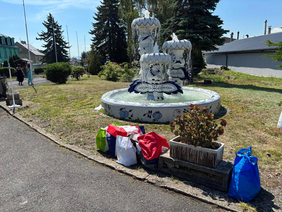 Jediná šance, jak se nyní dostat do areálu porcelánky, jsou občasné trhy. Exkurze do výroby firma už nedělá.