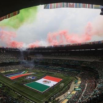 Aztécký stadion při zápase Mexiko - JAR na MS 2026