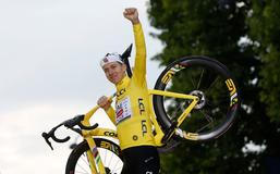 Tadej Pogačar na Tour de France 2025