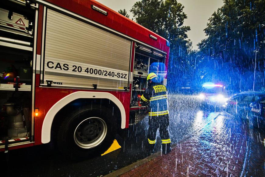 Hasiči měli kvůli bouřkám stovky výjezdů, nejvíce ve středních Čechách
