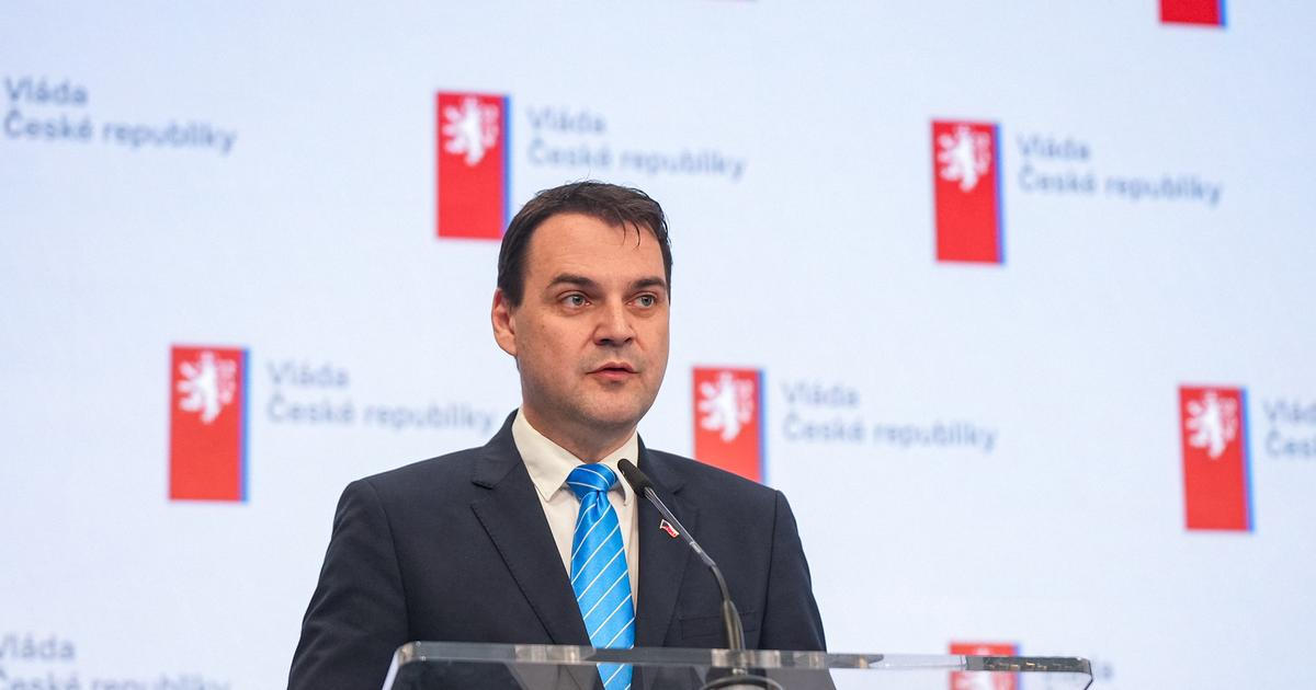 „Věříme, že prezident pochopí, o co nám jde,“ vzkázal Macinka. Řekl, jak vnímá žalobu