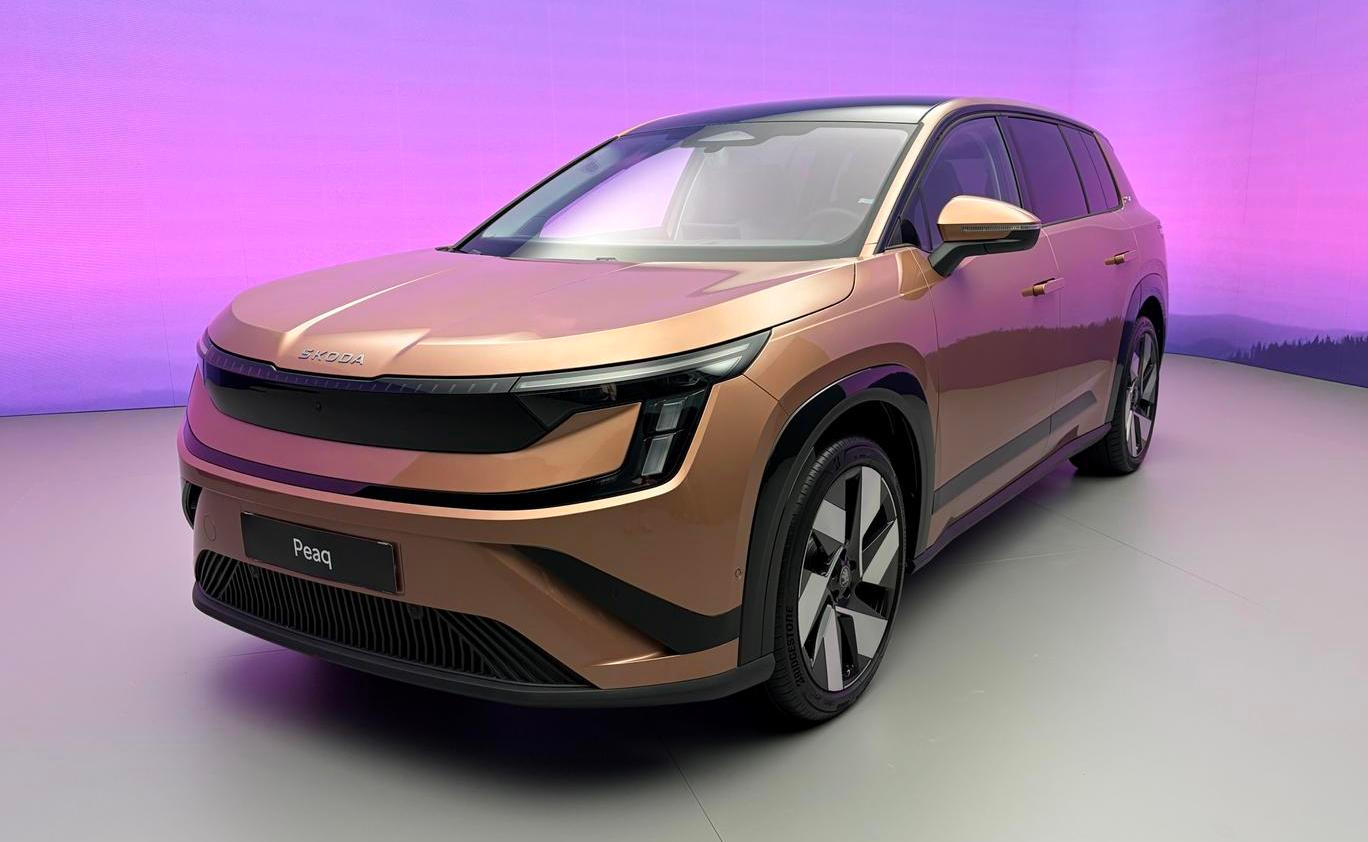 Škoda odhalila svou vlajkovou loď: sedmimístný elektrický Peaq.