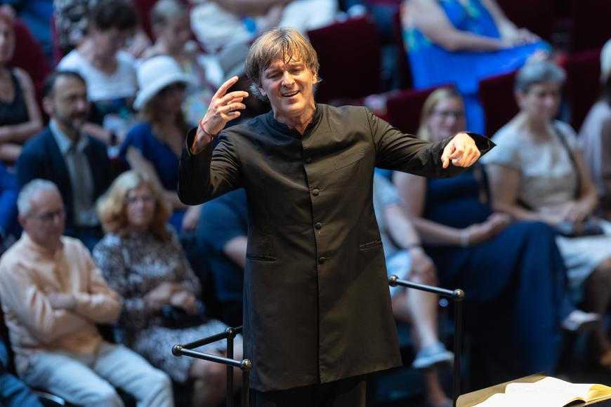 Pražští symfonici se rozloučí se sezonou pod širým nebem, po nich i filharmonie