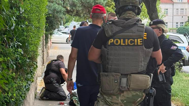 Policie dopadla ozbrojeného muže.