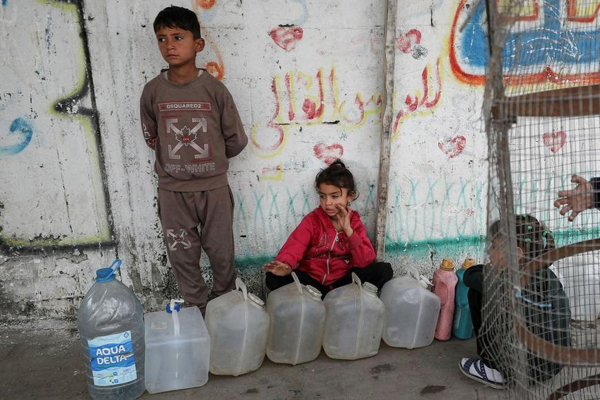 Třetina obětí jsou děti. Komise OSN obvinila Izrael z genocidy v Pásmu Gazy