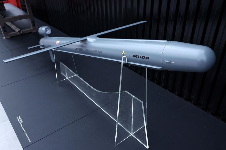 Je levná a mění pravidla hry. Unikátní raketa hravě trefí i Moskvu