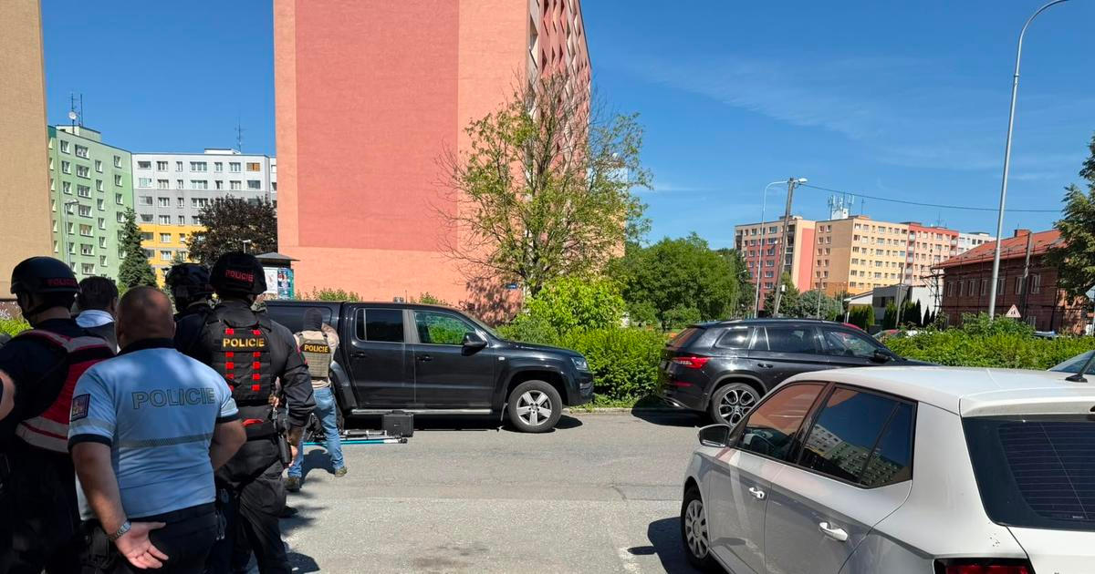 Policie v Ostravě-Zábřehu zasahuje proti střelci, který zranil ženu