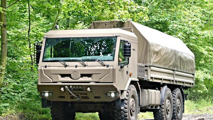 Tatra Force 6 x 6