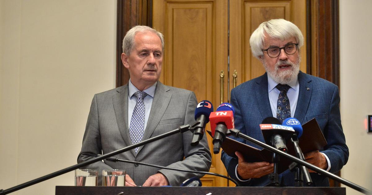 Ústavní soud nařídil vládě vzít prezidenta na summit NATO