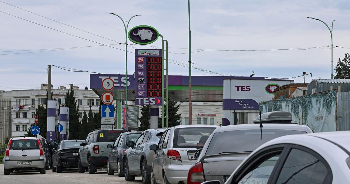 Krym vyhlásil nouzový režim. Čelí palivové krizi, vypadává proud
