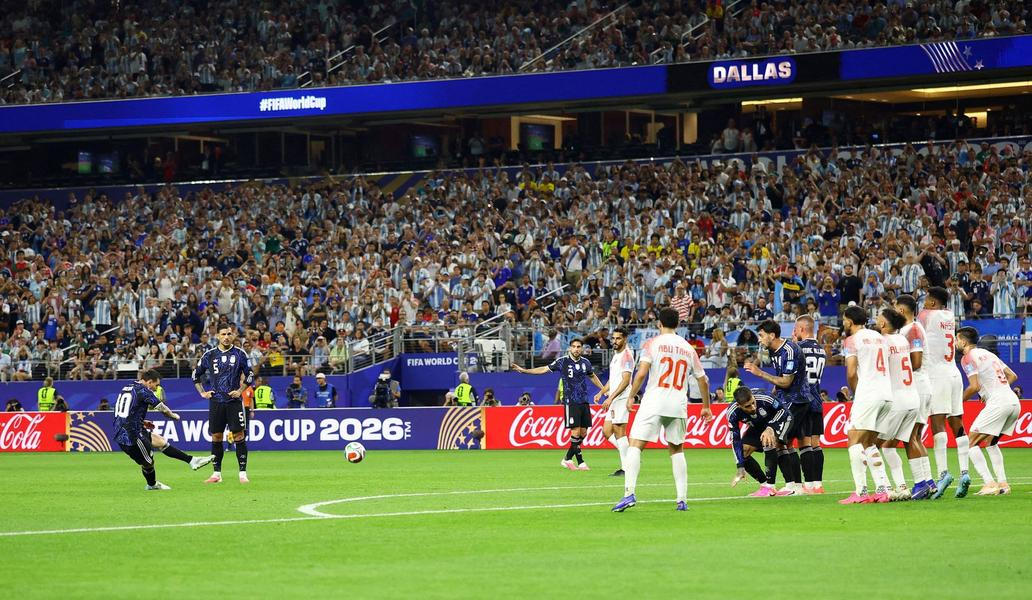 Lionel Messi dává gól v zápase MS 2026 Argentina - Jordánsko.
