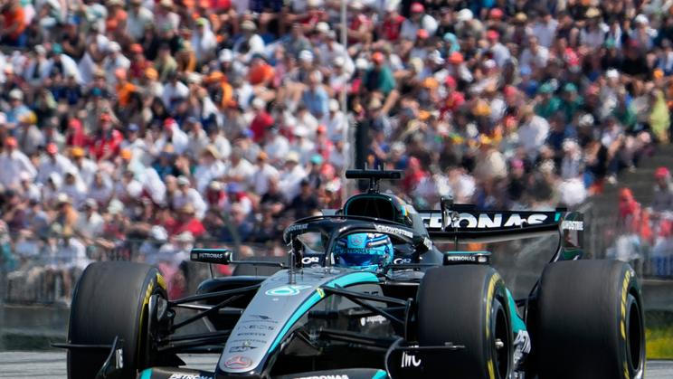 George Russell v Mercedesu při VC Rakouska 2026