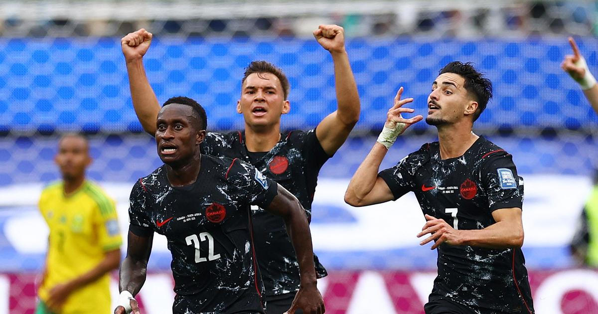 Kanada otevřela play off vítězným dramatem. Jižní Afriku vyřadila „last minute“ gólem