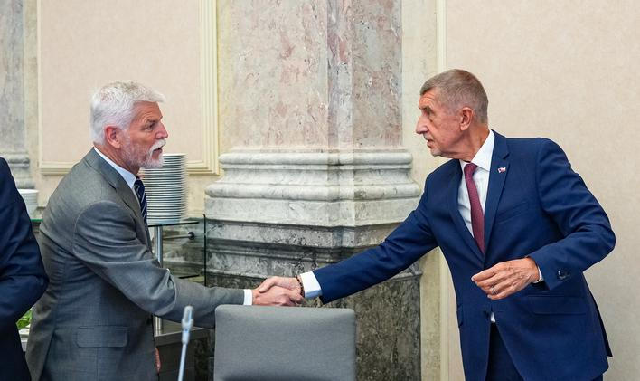 Jednání vlády Andreje Babiše (ANO) za účasti prezidenta Petra Pavla.