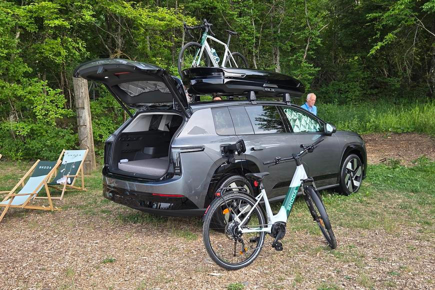 Ještě se neprodává, postel už do ní ale seženete. Škoda Peaq dostala obytnou variantu