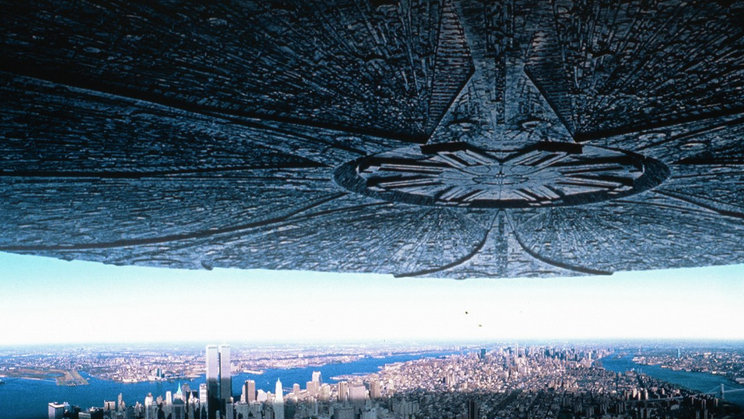 Sci-fi Den nezávislosti (1996) režíroval Roland Emmerich.