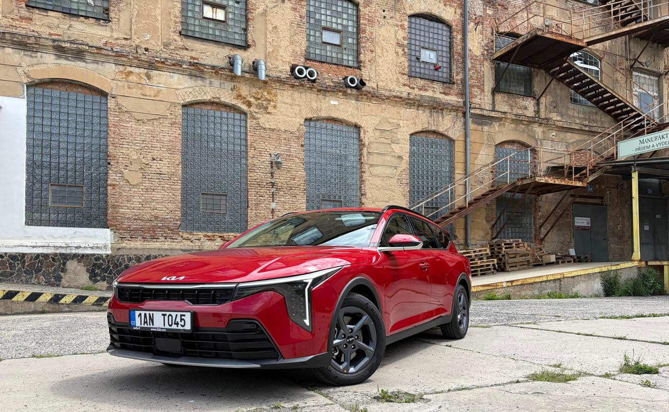 Kia K4 Sportswagon
