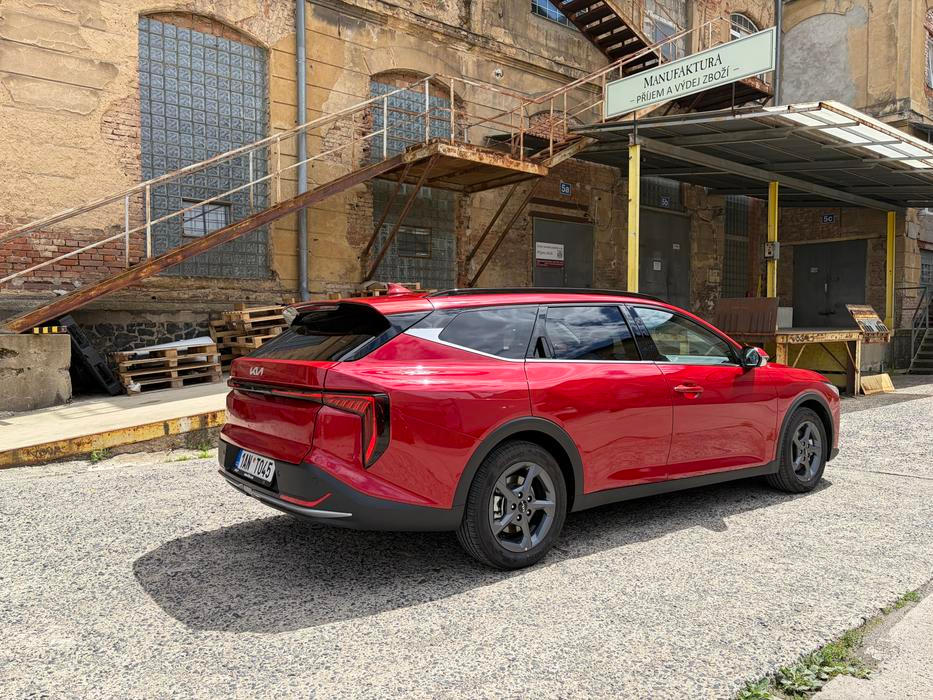 Kia K4 Sportswagon