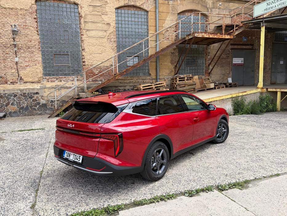 Kia K4 Sportswagon
