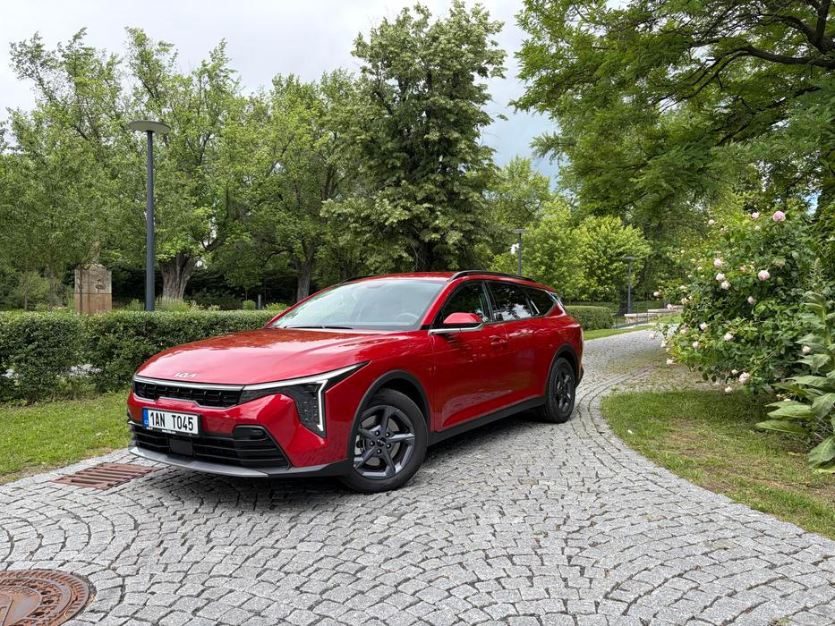 Kia K4 Sportswagon