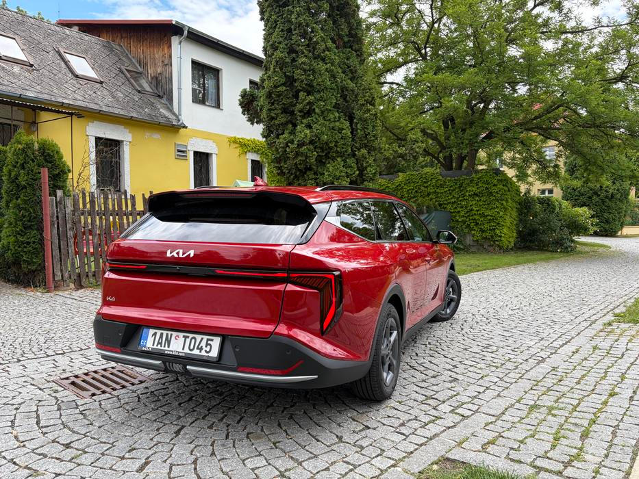 Kia K4 Sportswagon