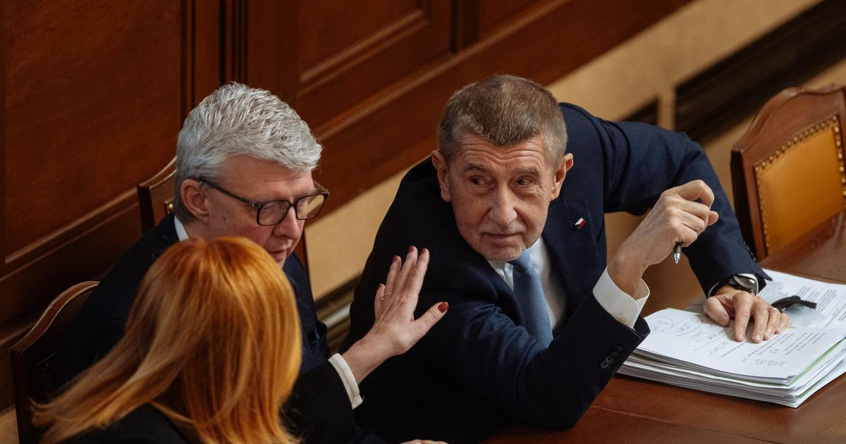 Ve vládní místnosti ležel rekordér. Bezpečnostní složky o nálezu nevěděly