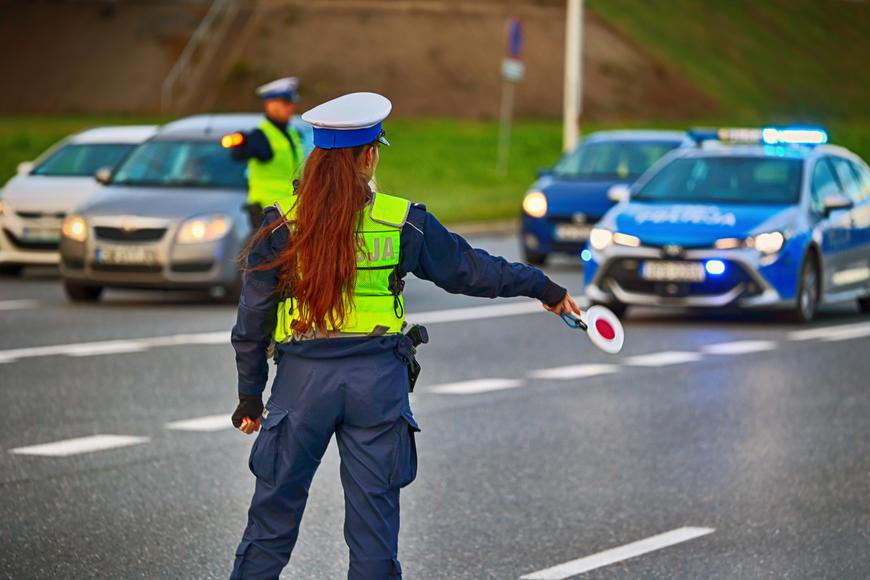 Kousek od českých hranic přitvrdili. Berou řidičáky za rychlost a mají zvláštní povinnou výbavu
