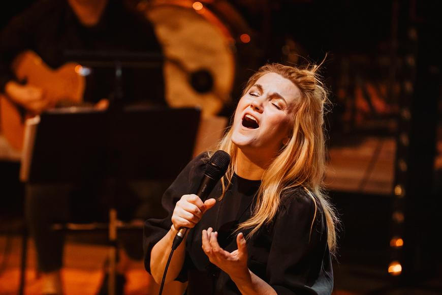 Písně Zuzany Navarové v podání Ivy Marešové a filharmoniků rozezní Novou Spirálu