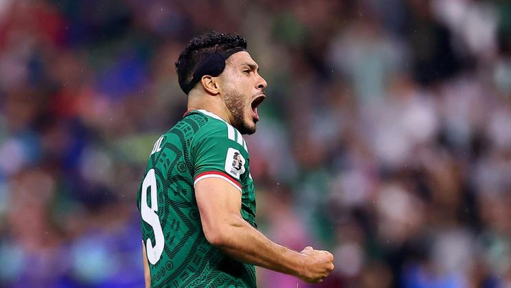 Raúl Jiménez slaví gól v osmifinále MS 2026 Mexiko - Ekvádor