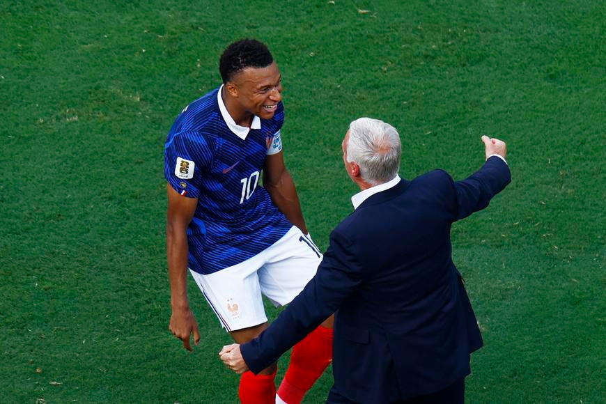 Mbappé dojal svět gestem k trenérovi, na Messiho nemyslí. Francouzská mašina děsí
