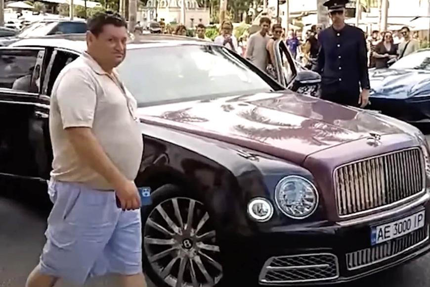 Kdo odpálil ukrajinského oligarchu v Monaku? Ve hře je i „kyjevská stopa“