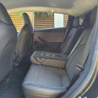 Tesla Model Y (2026)