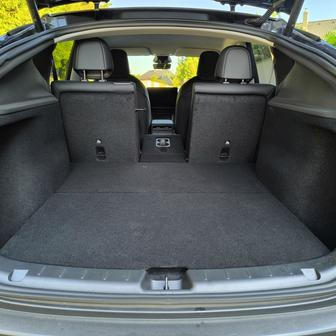 Tesla Model Y (2026)