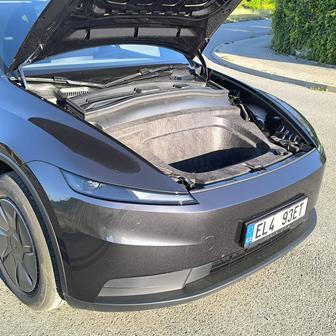 Tesla Model Y (2026)