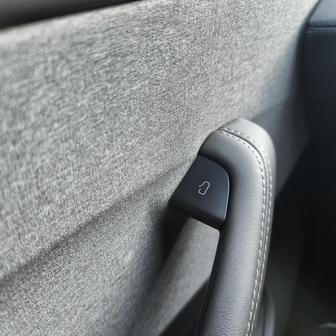 Tesla Model Y (2026)