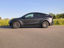 Tesla Model Y (2026)