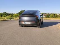 Tesla Model Y (2026)