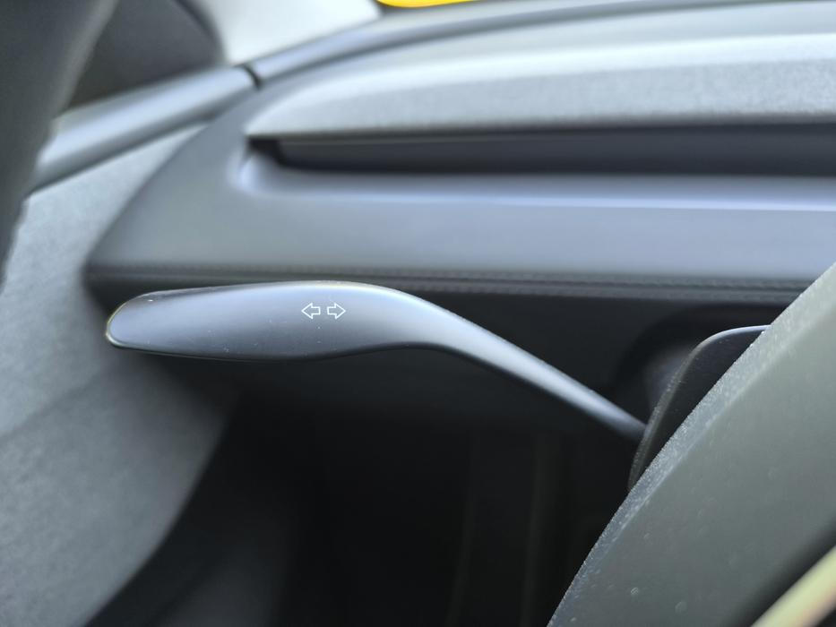 Tesla Model Y (2026)