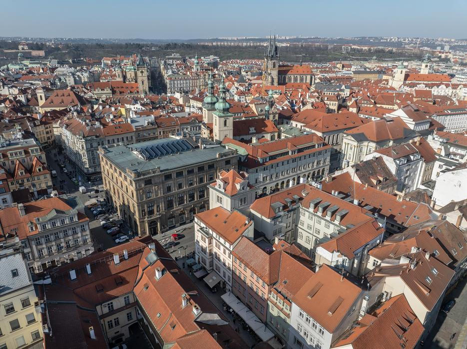 Náročná byla zejména rekonstrukce prostoru restaurace, kde bylo nutné integrovat rozsáhlé technologie vytápění a chlazení v rámci omezení památkové ochrany.