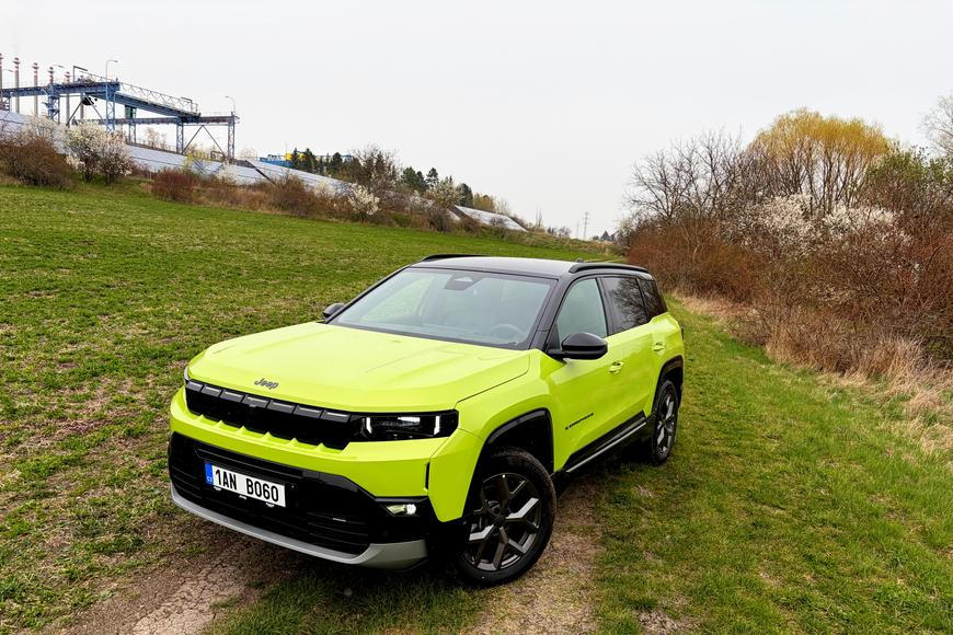 Na pohled drsňák, povaha beránka? 9 věcí, které nás zaujaly na Jeepu Compass
