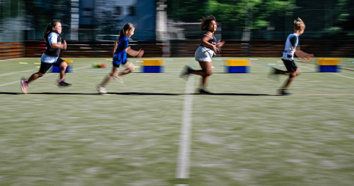 Tipy na prázdniny: plavání v jezerech, adrenalin v bahně nebo špičkový volejbal