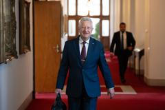 Ministr obrany Jaromír Zůna (za SPD)