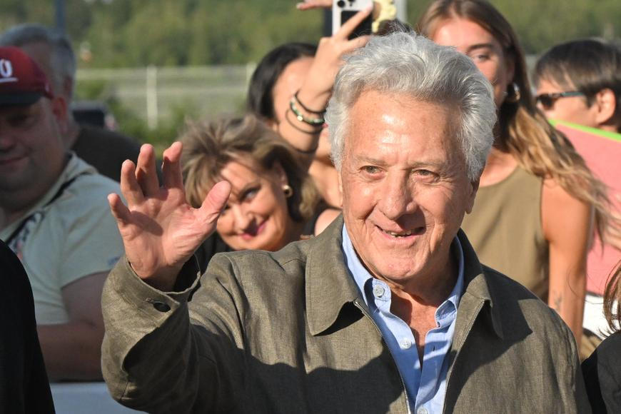 Hlavní festivalová star, oscarový herec Dustin Hoffman už je ve Varech