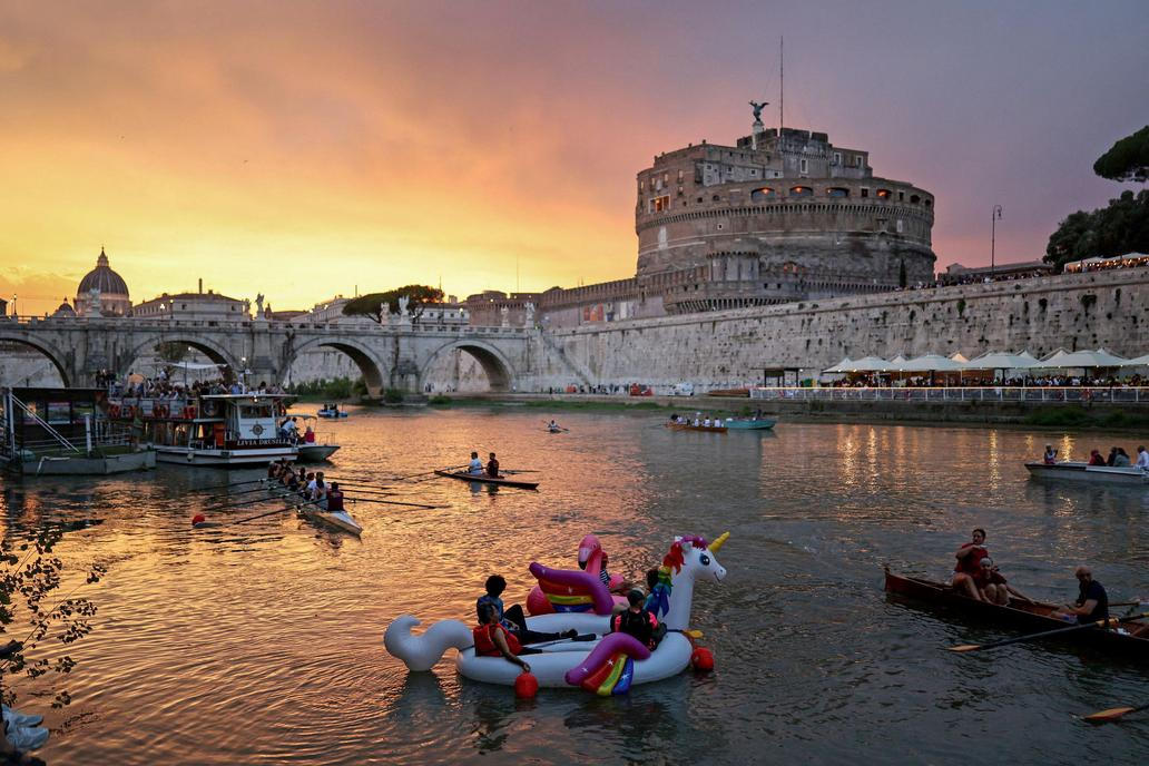 Sunset during a heatwave in Rome, Italy