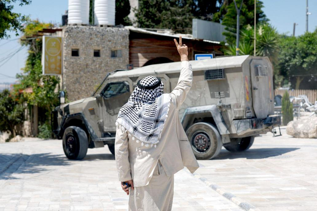 Israeli settlers and troops at the archaeological site of Sebastia
